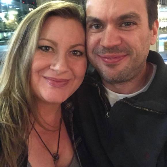 Meet your Posher, Julie - Picture 1 of 1